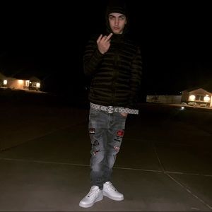 Meet your Posher, Ronald